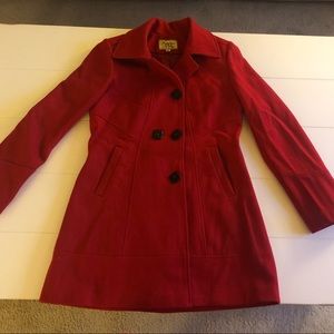 It’s a nice &  warm coat 🧥